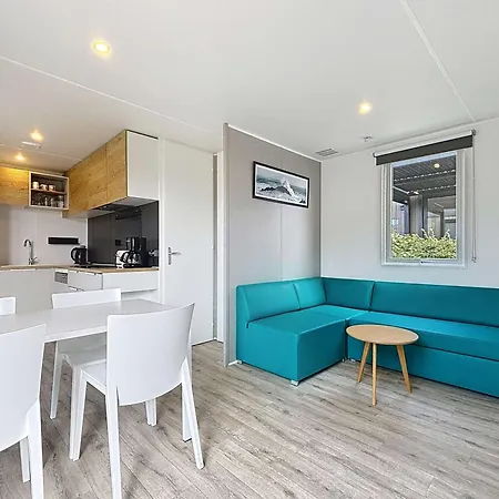 Mobil-home Grand Confort 4 Pers, 2 Chambres, 1 Sdb, Clim, Terrasse & Parking, A 200m De La *
